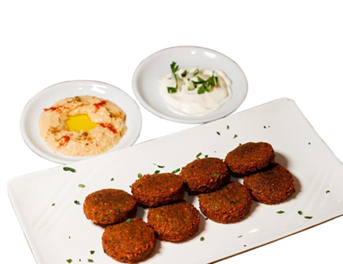 Falafel con salsas servido en La Crema del Shawarma en Margarita